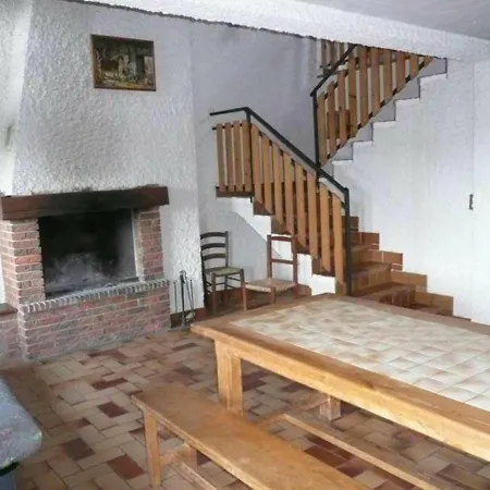 Maison De Nature Avec Grand Jardin Et Proximite La Chaise-dieu - Fr-1-582-242 Feriehus *